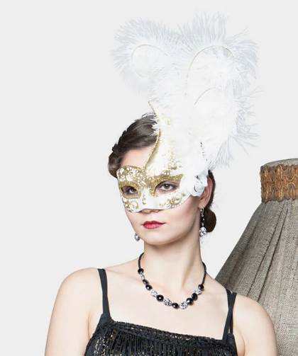 Masquerade Mask Outfit Ideas: How to Style Your Look from Head to Toe
