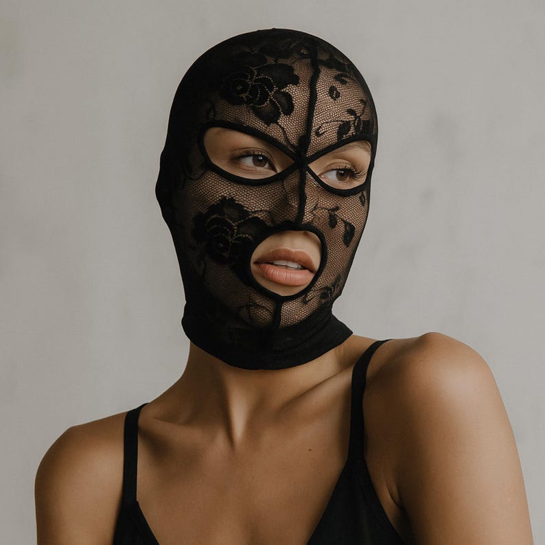How to Choose a Masquerade Mask: The Complete Guide for Every Occasion