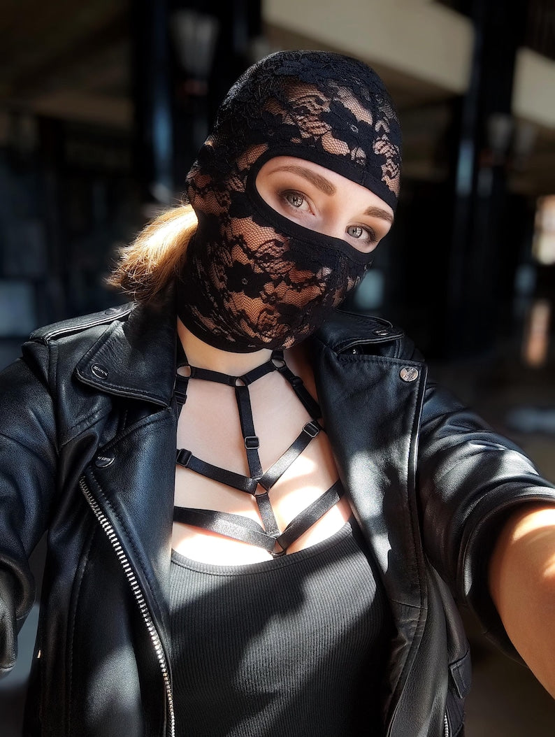 Handmade Lace mask 38