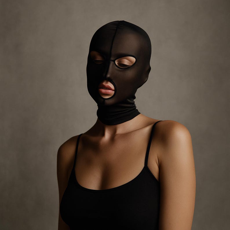 Lace Gothic Mask